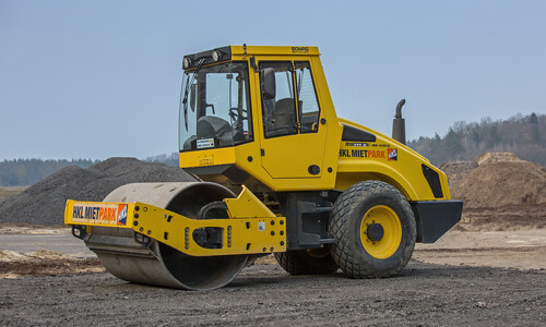 Аренда дорожного катка Bomag BW 177 D-40