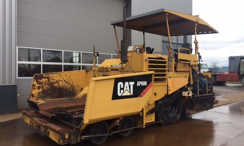 Аренда асфальтоукладчика Caterpillar AP 600