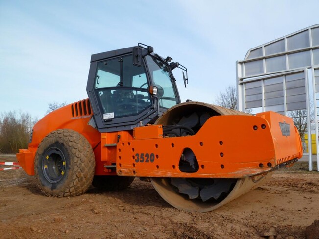 Аренда дорожного катка Hamm 3520