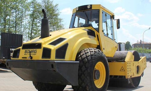 Аренда дорожного катка Bomag BW 216 D-4