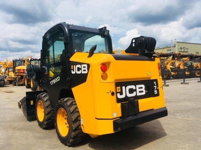 Аренда мини-погрузчика JCB 175