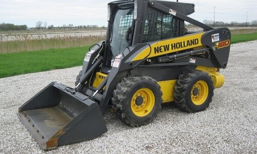 Аренда мини-погрузчика New Holland L180