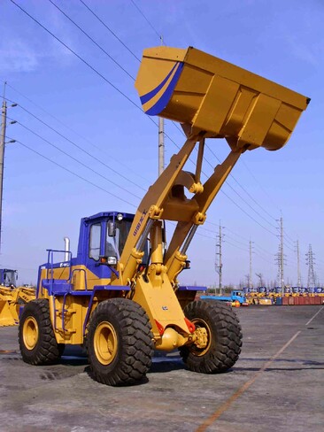 Аренда фронтального погрузчика (колесного) Lonking CDM855