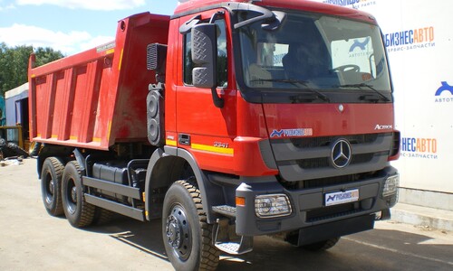 Mercedes-Benz Actros 3332 K самосвал